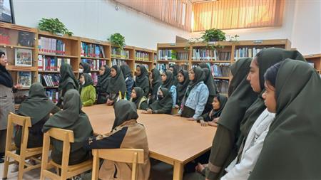 بازدید دانش آموزان، معرفی کتابخانه