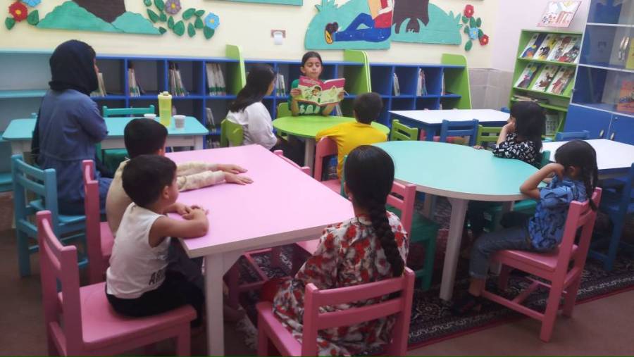 جلسه کتابخوانی