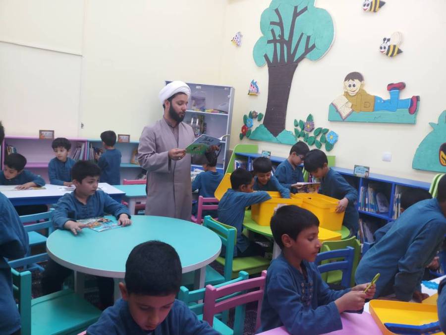 جلسه کتابخوانی